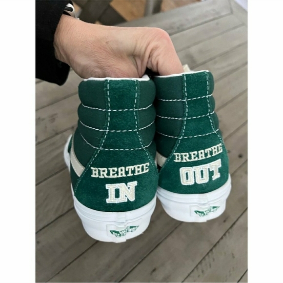 UA SK8-HI TEAM WELLNESS VANS 7.5 W 6 M - Picture 7 of 7